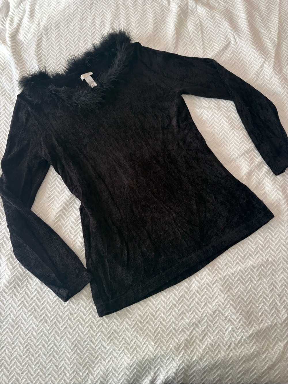 Black Faux-Fur Trim Long Sleeve Top